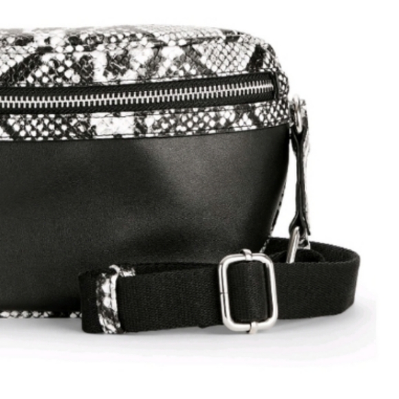 Time &Tru fanny pack - Picture 3 of 9